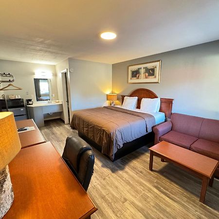 Ozark Inn & Suites Bagian luar foto